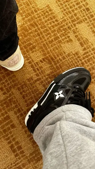 Louis Vuitton Skate Nere Taglia 43