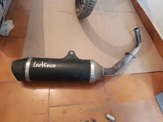 LeoVince Nero Escape Moto