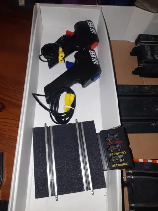 Scalextric Compact mados y Pistas