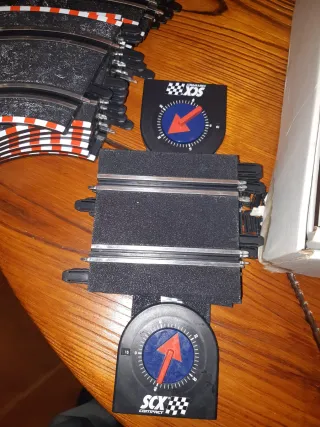 Scalextric Compact mados y Pistas