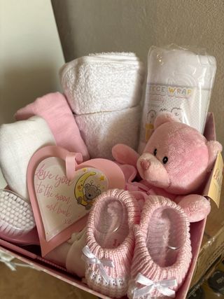 Cesta Regalo Bebé Rosa Osito Peluche