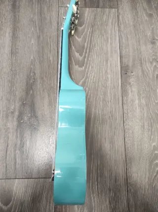 Ukelele azul