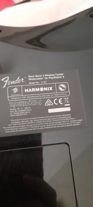 Guitarra PS4 Fender para juego Rock Band