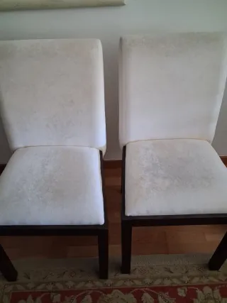 6 Cadeiras Bege e pés em Castanho