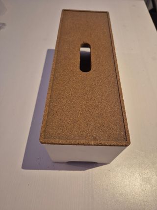 Caixa para tomadas Ikea