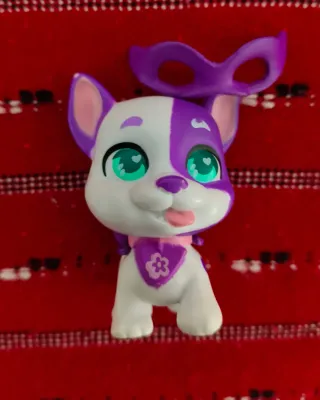 Muñeca Bebé Superhéroe con mascota