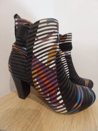 Botines Camper Piel Estampado Moderno Talla 37