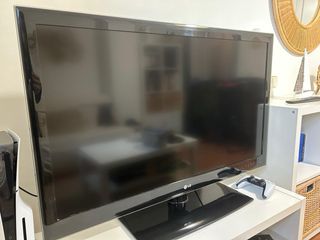 TV LG 42” LED Full HD