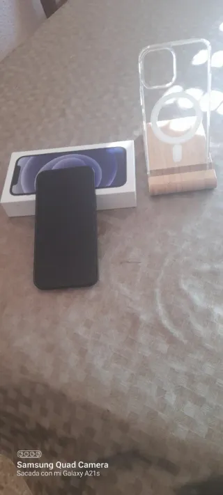 iPhone 12 Negro Como Nuevo