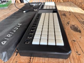 Irijule Theoryboard Controlador MIDI