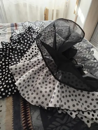 Falda flamenca lunares