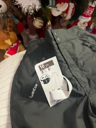 Pantalón de esquiar negro nuevo talla 10