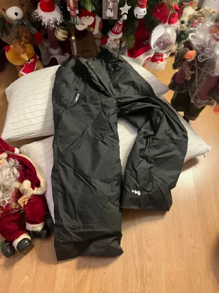 Pantalón de esquiar negro nuevo talla 10