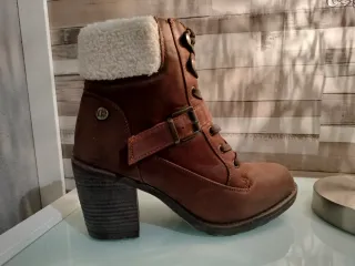 Botines de tacón marrones