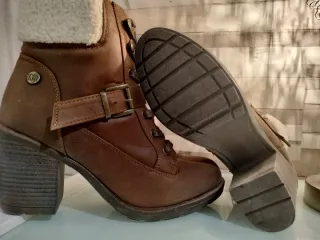 Botines de tacón marrones