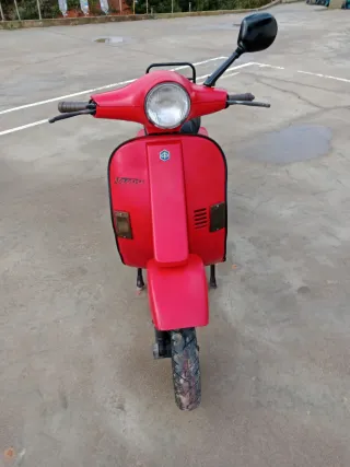 Vespa FL 125 Roja