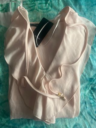 Camisa rosa con volantes talla 38