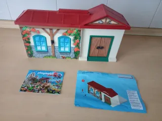 Granja Playmobil con animales y figuras