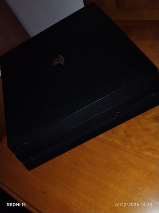 PlayStation 4 Pro (PS4 Pro) Nera