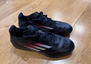 Zapatillas Adidas F50 multitacos negras 39 y 1/3