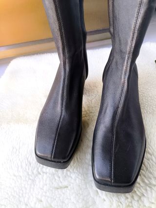 Botas altas de piel 229 Euros