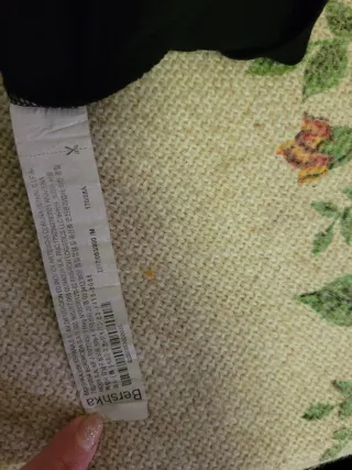 Bellissima maglietta nera Bershka con drago