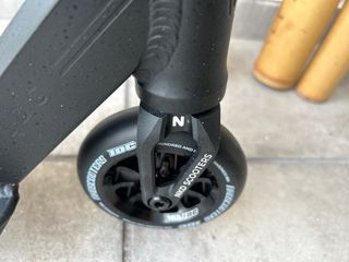 Patinete NKD infantil nuevo sin estrenar