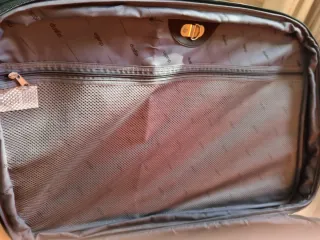 Maleta Dustin verde con ruedas