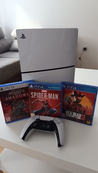 Playstation 5 con Mando Dualsense y 3 Juegos