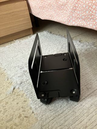 Soporte para torre PC con ruedas