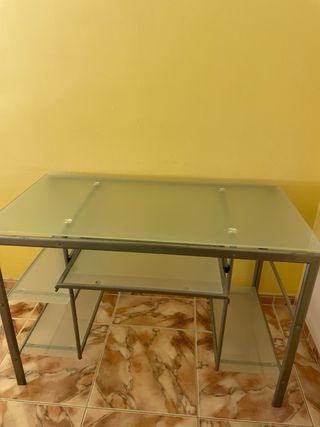 Mesa escritorio cristal y metal gris