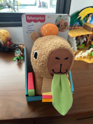 Capibara Fisher Price Peluche Sonajero