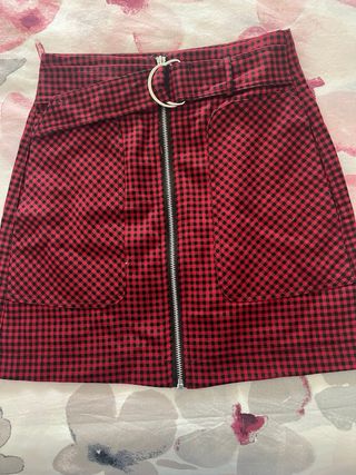 Lote Ropa Niña, 11 prendas, petos, faldas, shorh .