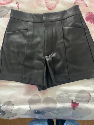 Lote Ropa Niña, 11 prendas, petos, faldas, shorh .