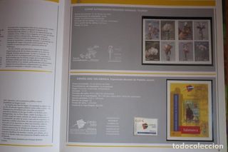 Libro con los Sellos de España y Andorra 2002.