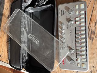 Cyclone TT-303 MKII Bass Bot