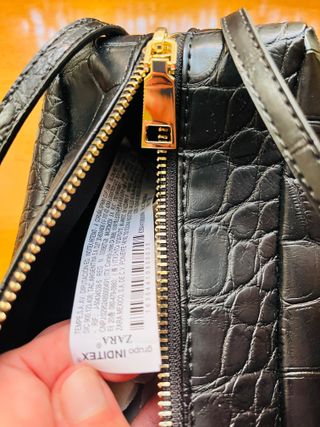 Bolso negro – elegante y versátil (ZARA) Nuevo