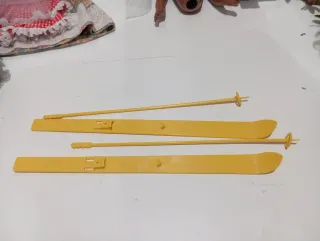 Nancy Esquis y Bastones Amarillos