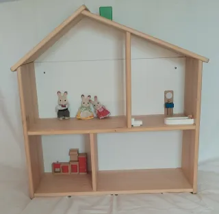 Casita Madera IKEA + 3 Muñecos Sylvanian