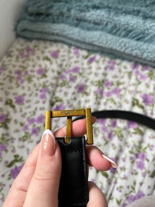 Cinturón Saint Laurent Negro y Dorado