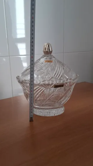 Bombonera de cristal tallado y plata 925