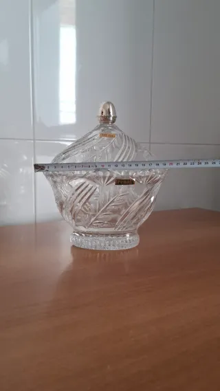 Bombonera de cristal tallado y plata 925