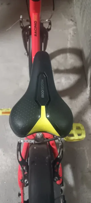 Bicicleta infantil Btwin Roja