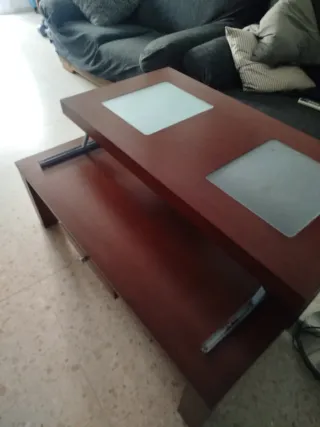 Mesa de centro madera con estante, cajón y cuadro