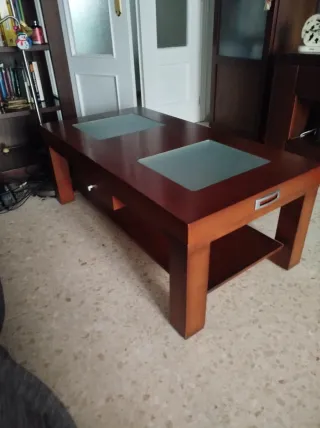 Mesa de centro madera con estante, cajón y cuadro