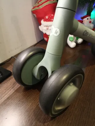 Correpasillos Kinderkraft casi nuevo