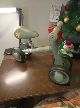 Correpasillos Kinderkraft casi nuevo