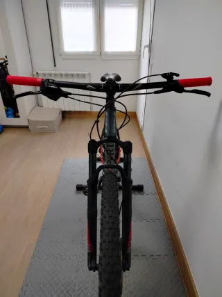 Bicicleta rígida 29" BH Expert 5.2