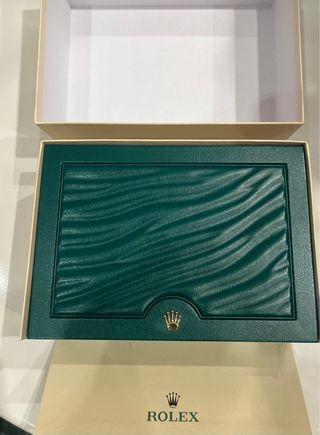 Rolex Oyster Perpetual 36mm esfera plateada