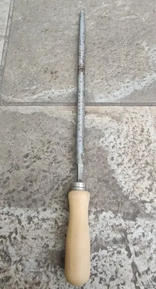 HERRAMIENTA LIMA/ESCOFINA REDONDA CARPINTERO